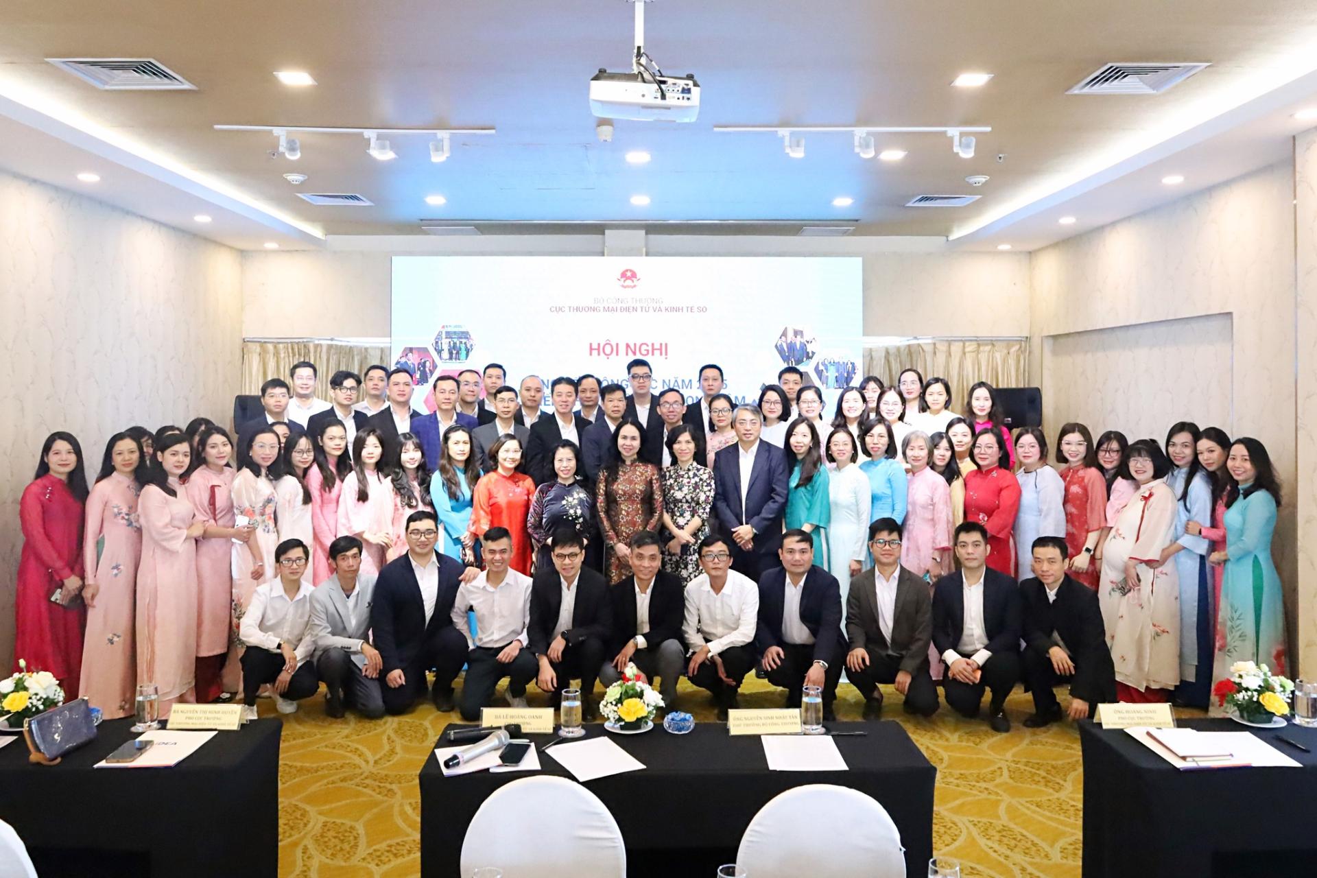 TRUNG TÂM PHÁT TRIỂN THƯƠNG MẠI ĐIỆN TỬ VÀ CÔNG NGHỆ SỐ